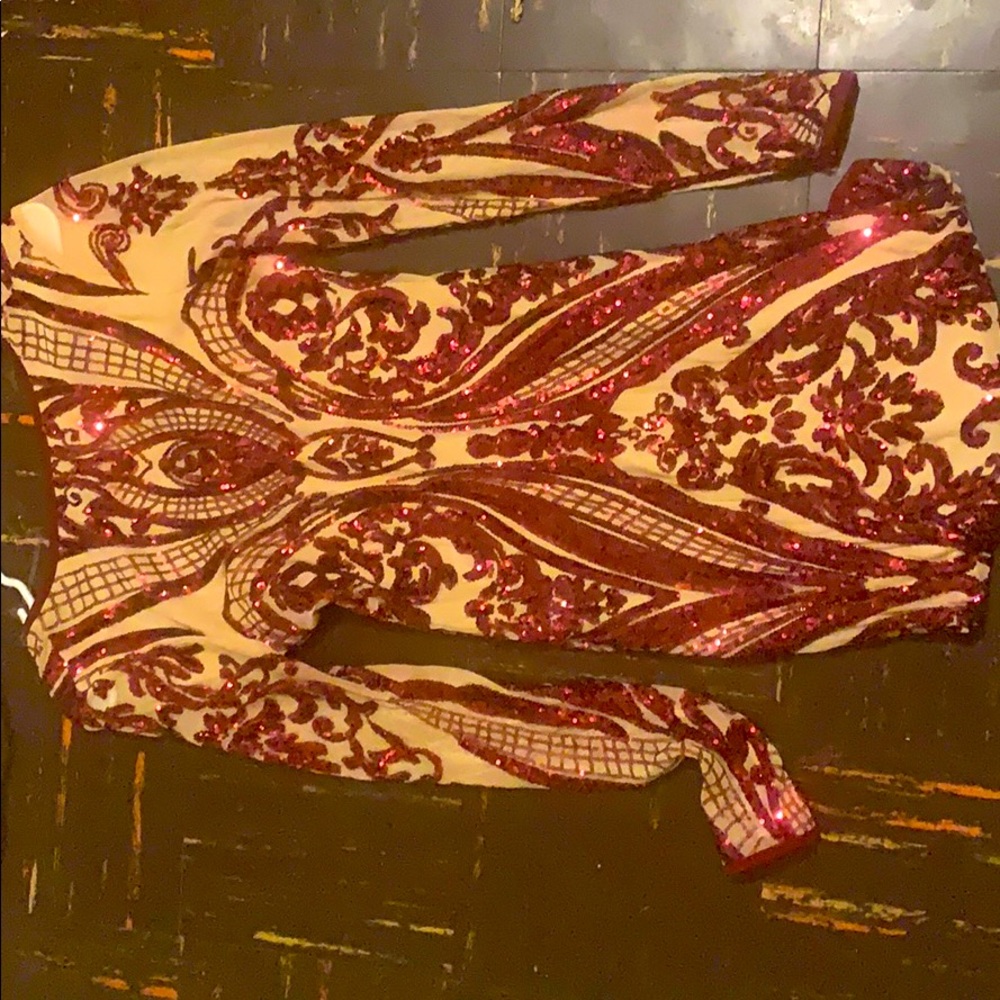 Maroon sparkle & nude dress size:small
